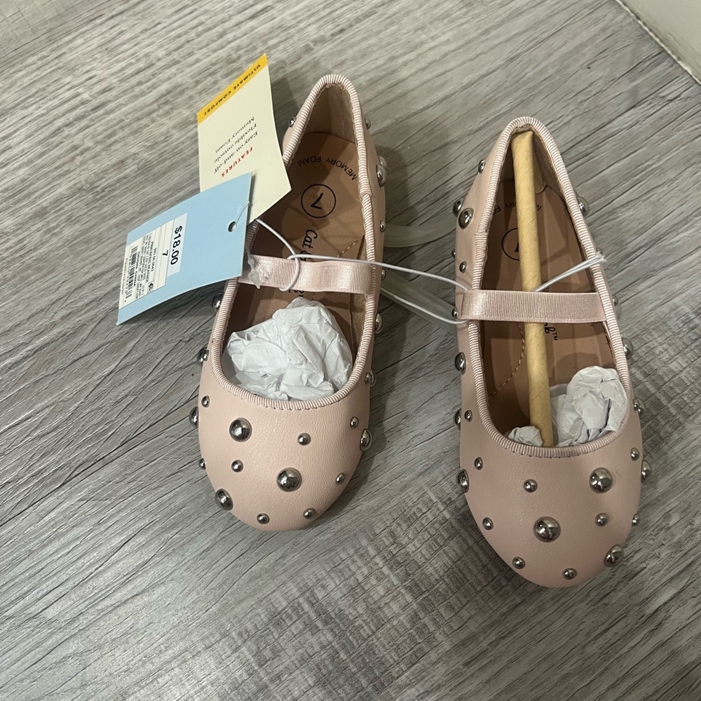 Size 7 ca and jack toddler shoes